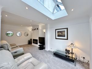 Photo 10- click for photo gallery